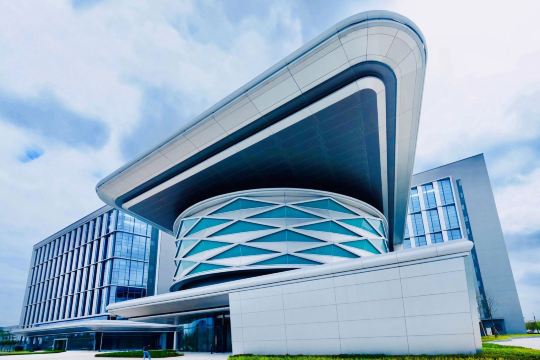 Compare 5 airports near Yibin