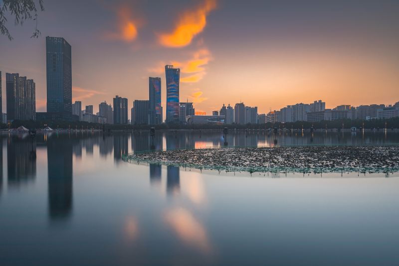 Kaiyuan Lake Musical Fountain