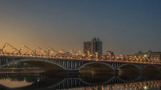 Zhen Huang Bridge