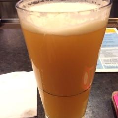 Revolution Brewing - Brewpub 여행 사진