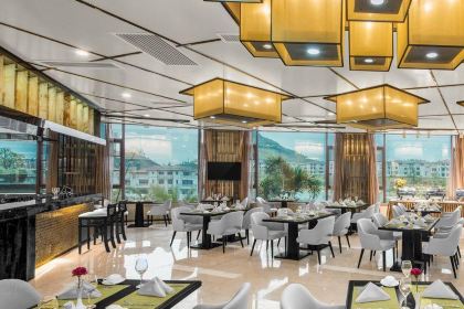 鹤山碧桂园天麓湖凤凰酒店·凤凰轩中餐厅