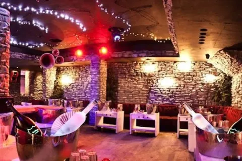 Cirque Le Soir