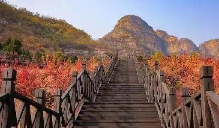Wushan Goddess Scenic Area Wu Gorge Red Leaf Trail