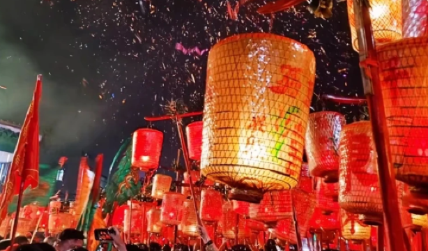 Dachanglong Village Lantern Festival Celebration