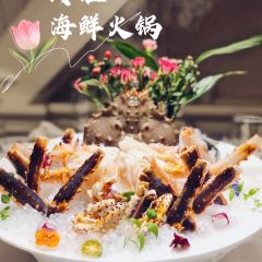 LINGJIE SEAFOOD HOT POT 여행 사진