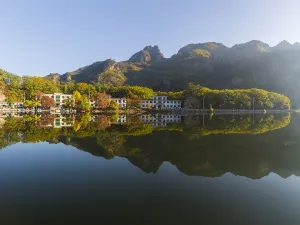 Guan Men Shan Valley Scenery