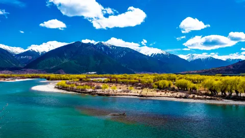 貢嘎 travel destination