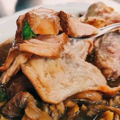 Kha Mu Charoensang Silom User Photo