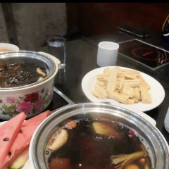 小尾羊(灵丘店) User Photo