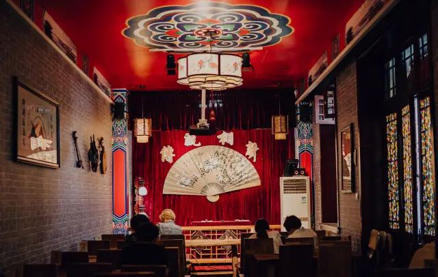 Crosstalk Shows in Tianjin