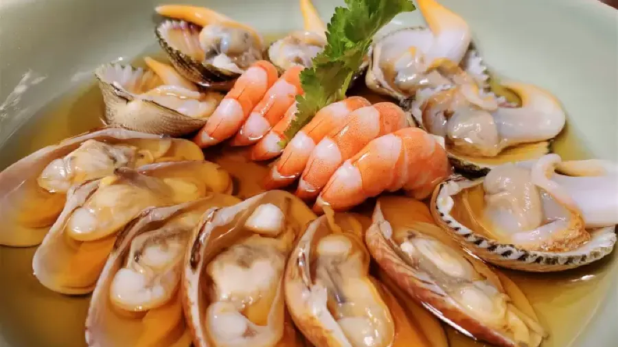 Chocolate Fisherman (Wan Ping Kou Dian)