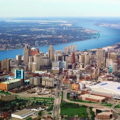 Авиабилеты Детройт Варшава