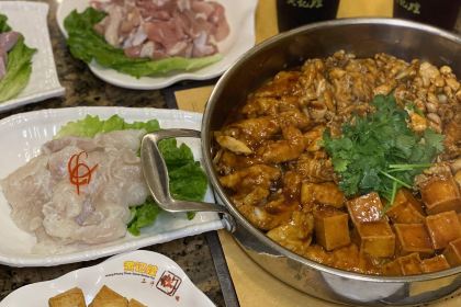 黄记煌三汁焖锅(万豪广场店)