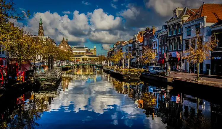 Hotels near Amsterdam metro train station