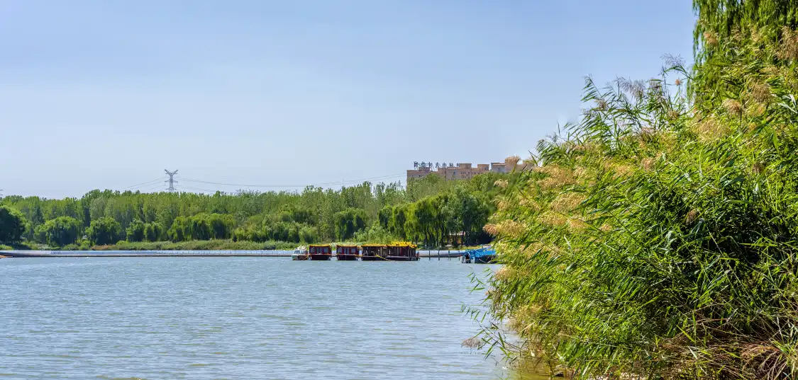 Hotels near Jianhe Wetland Park