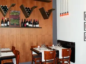 Le Bistro Volney