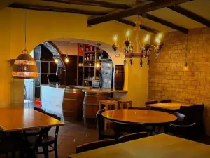 Mira Cafe Tapas&wine