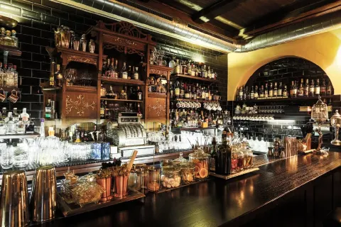 Hemingway Bar