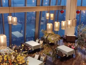 Top 3 Restaurants for Views & Experiences in Liuzhou