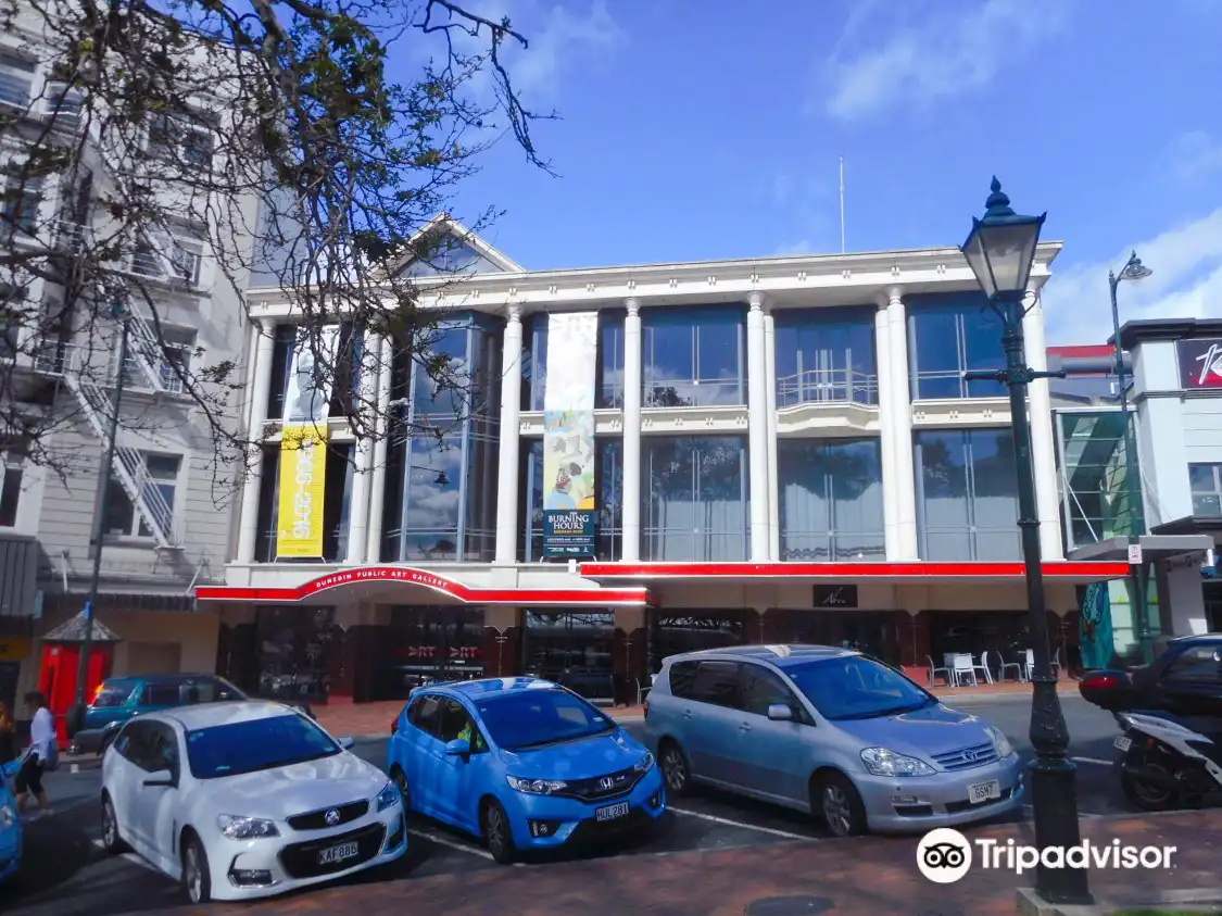 Dunedin Public Art Gallery 주변 호텔