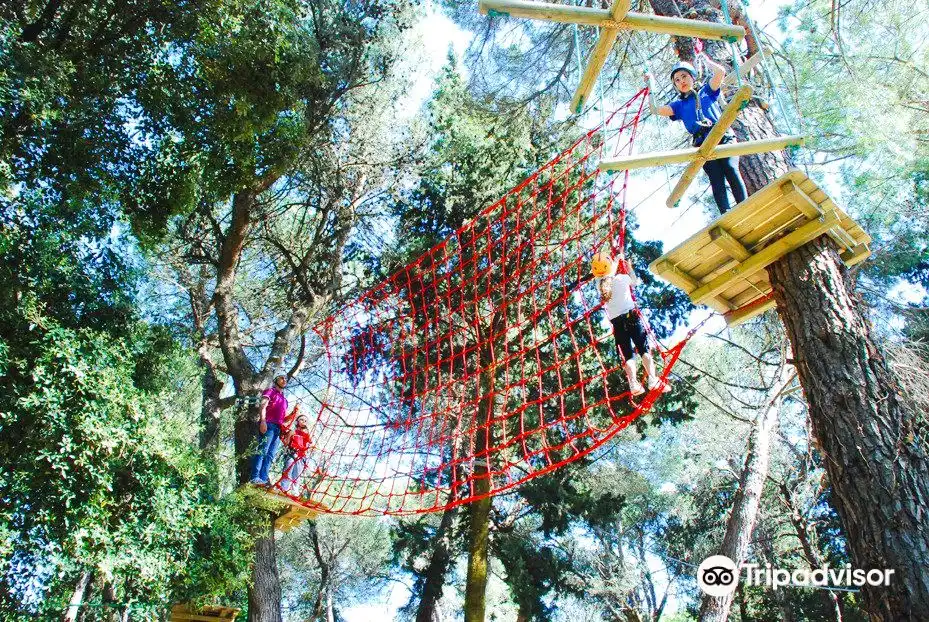 Hotels near Parcallario Adventure Park into the Monti Iblei