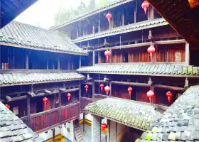 田中賦土樓群