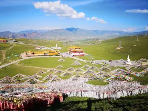 Riyue Mountains (Sun and Moon Mountains)