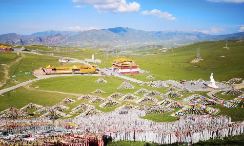 Riyue Mountains (Sun and Moon Mountains)