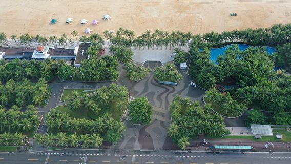 Holiday Beach Hot Springs Water Park