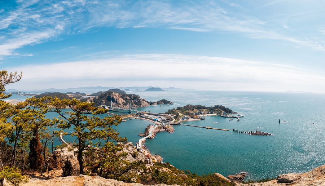 Maotai Town to Gunsan Flights