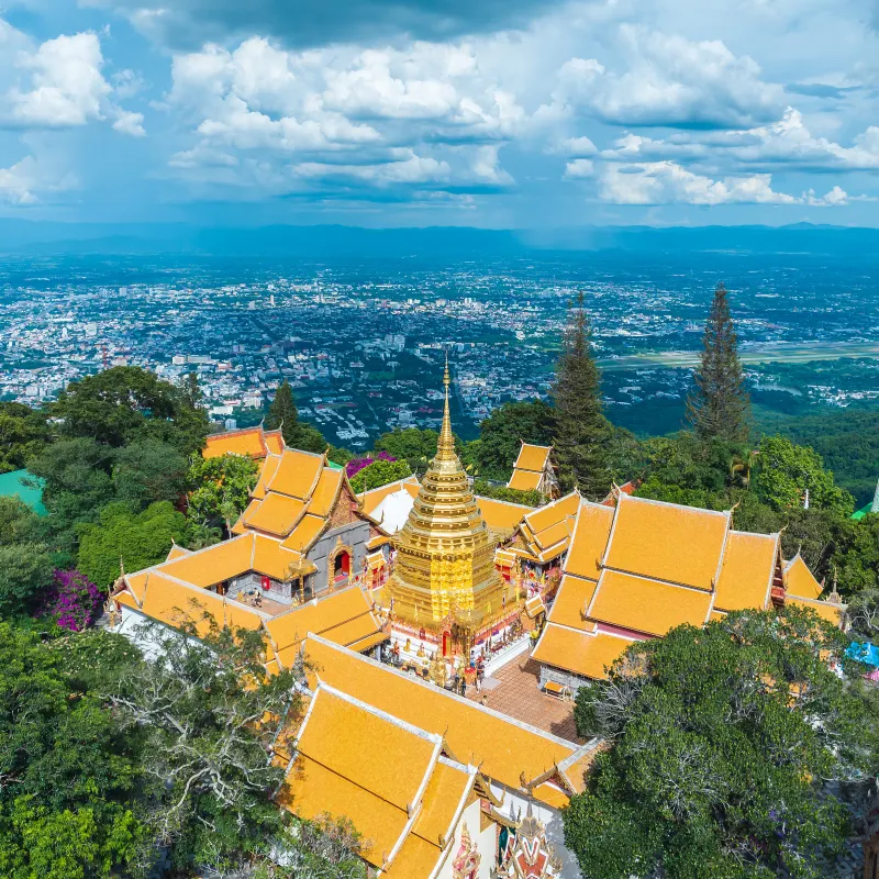 素貼山