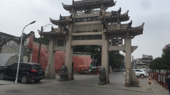 潮州海阳县儒学宫，俗称学宫、红学，始建于宋代，明初重建、历代