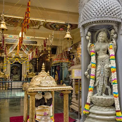 Авиабилеты Сингапур в Аэропорт Внуково