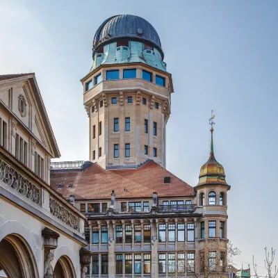 Kloten Train Station周辺のホテル