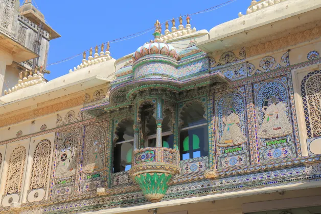 Отели рядом со станцией Удайпур