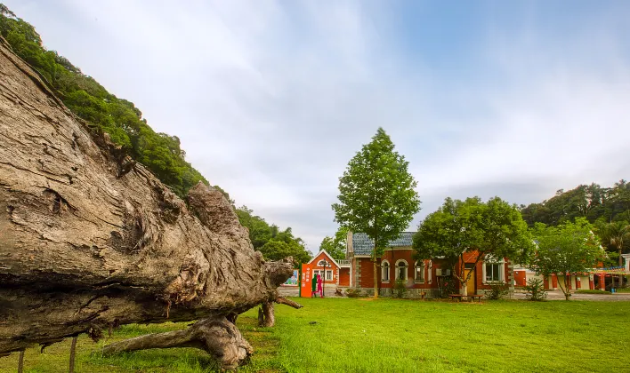 4-звездочные отели в г. Саньмин