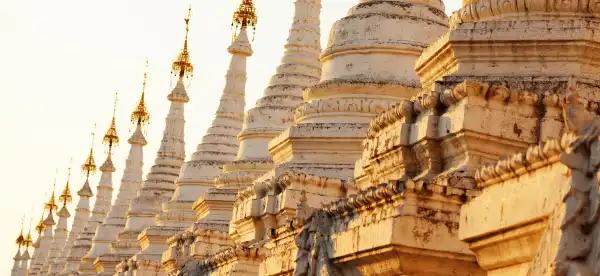 Hoteles cerca de Colina de Mandalay