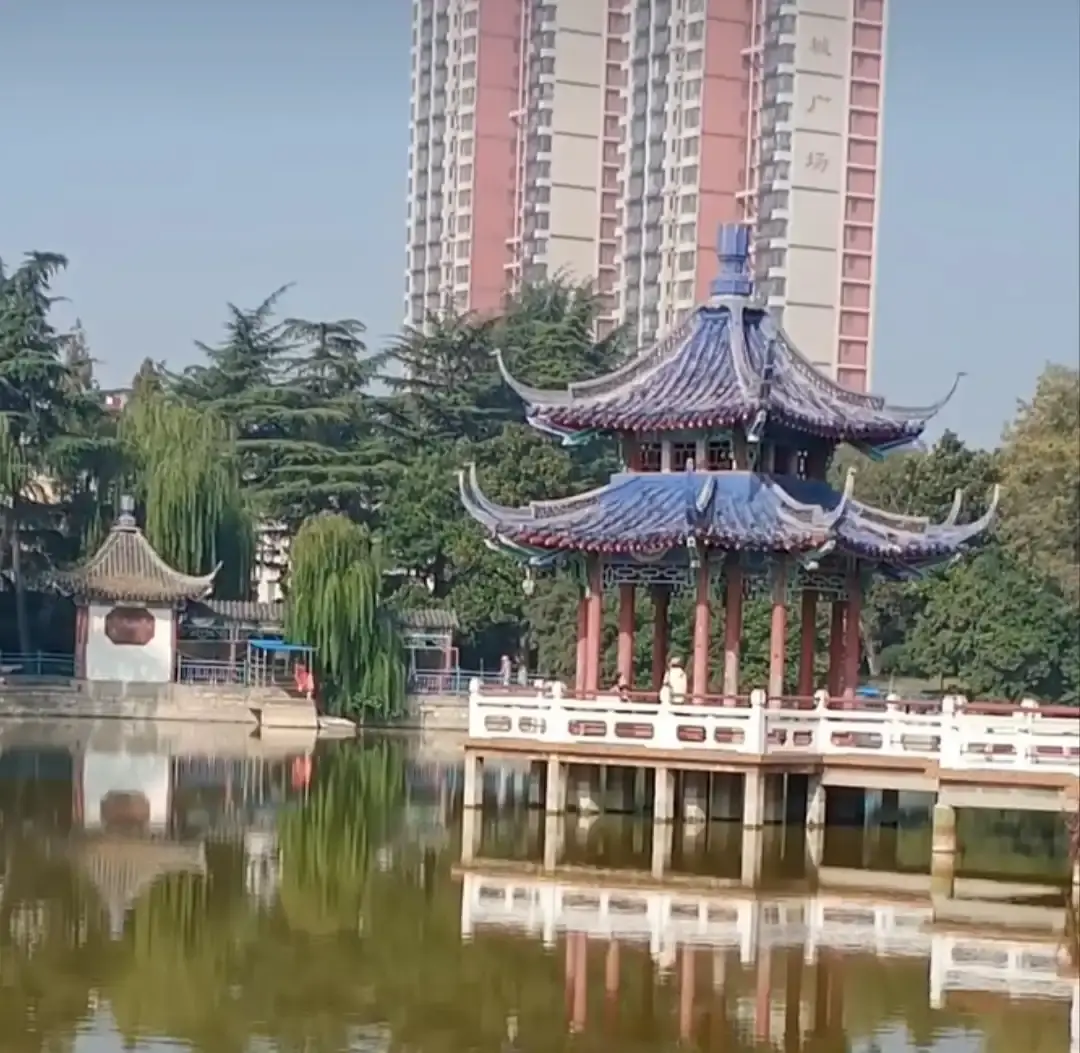 Hotels near Tiexi Park