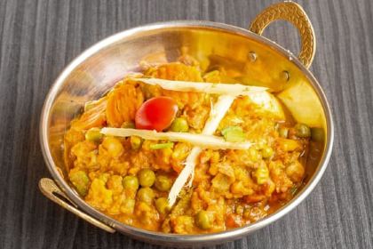 Indian Taj mahal Tandoori and Sweets