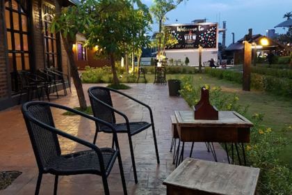 The Good View Bar & Restaurant Chiang Mai