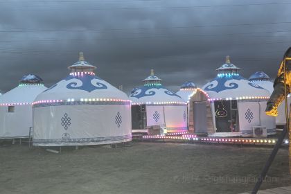 诈马宴草原宫廷民宿·乌兰哈火山群诈马宴