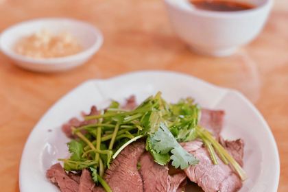 Dajijianglvrouhuang Noodle House