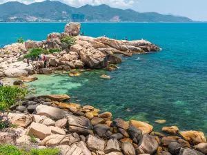 Hòn Chồng