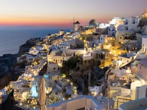 Popular Night Attractions in Santorini