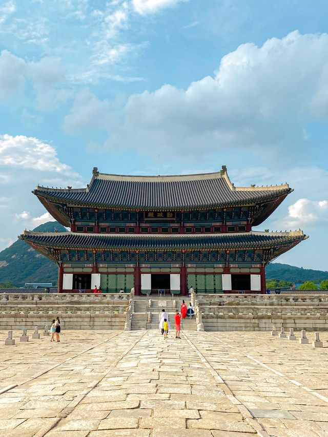 서촌 갔다가 경복궁 투어까지