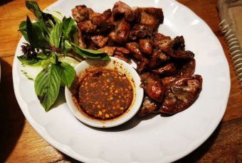 Tong Tem Toh User Photo