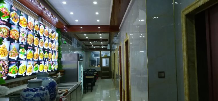 彤彤小吃(雨润路店)