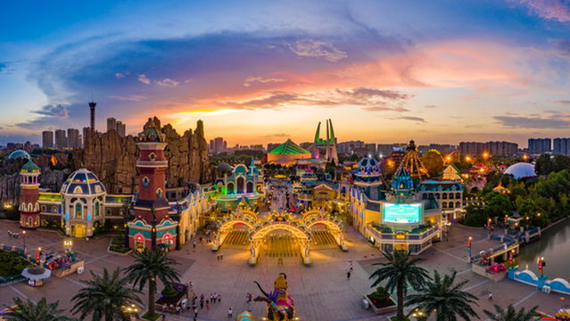 China Dinosaurs Land