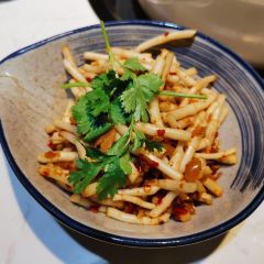 MUSHROOMS HOT POT 여행 사진
