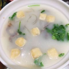 金中鸭血粉丝汤(福建路店) User Photo